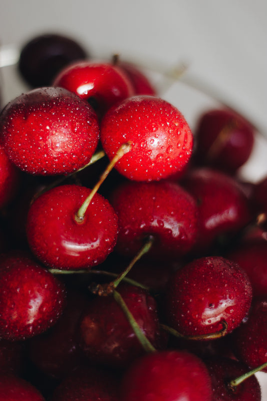 Cherry (~1 kg)