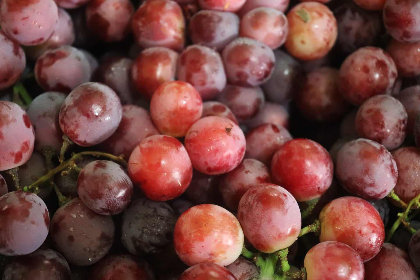 California Red Grapes (1kg ~)